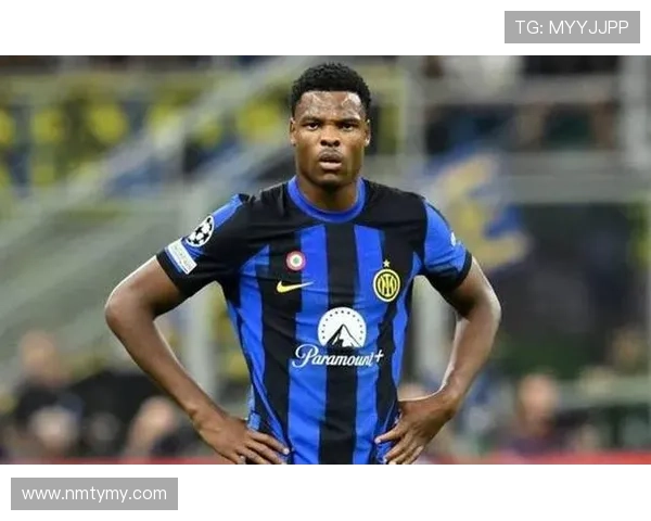 邓弗里斯谈被换下的不满情绪期待球队未来表现更佳